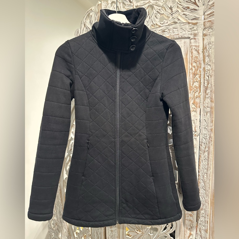 The North Face Women's Black Quilted Puffer Jacket